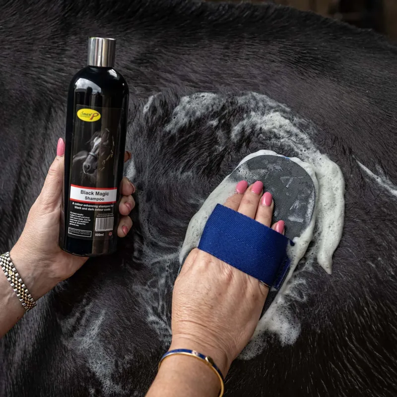 Smart Grooming Black Magic Shampoo 500ml 1 Smart Grooming Black Magic Shampoo 500ml