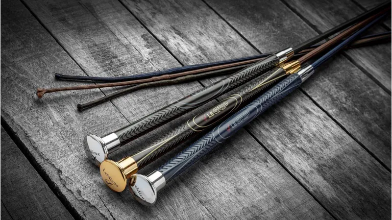 Le Mieux GripTek Schooling Whip Black 2 Le Mieux GripTek Schooling Whip Black – Image 2