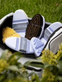 LeMieux Soft Body Brush Mist 7 LeMieux Soft Body Brush Mist -Fournitures Équestres Boutique mist3 7