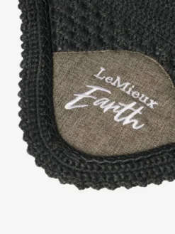 LeMieux Earth Fly Hood Moss Large 9 LeMieux Earth Fly Hood Moss Large -Fournitures Équestres Boutique moss4 2